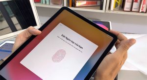 Cách khóa màn hình máy tính bảng bằng vân tay trên iPad