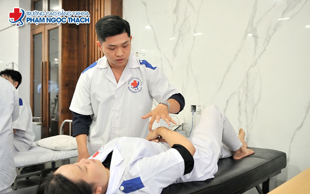 Tiêu chí chọn trường Đai học ngành Phục hồi chức năng